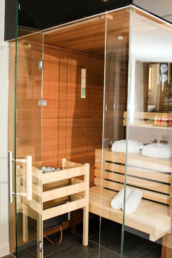 Hotel Wemperhardt Luaran gambar